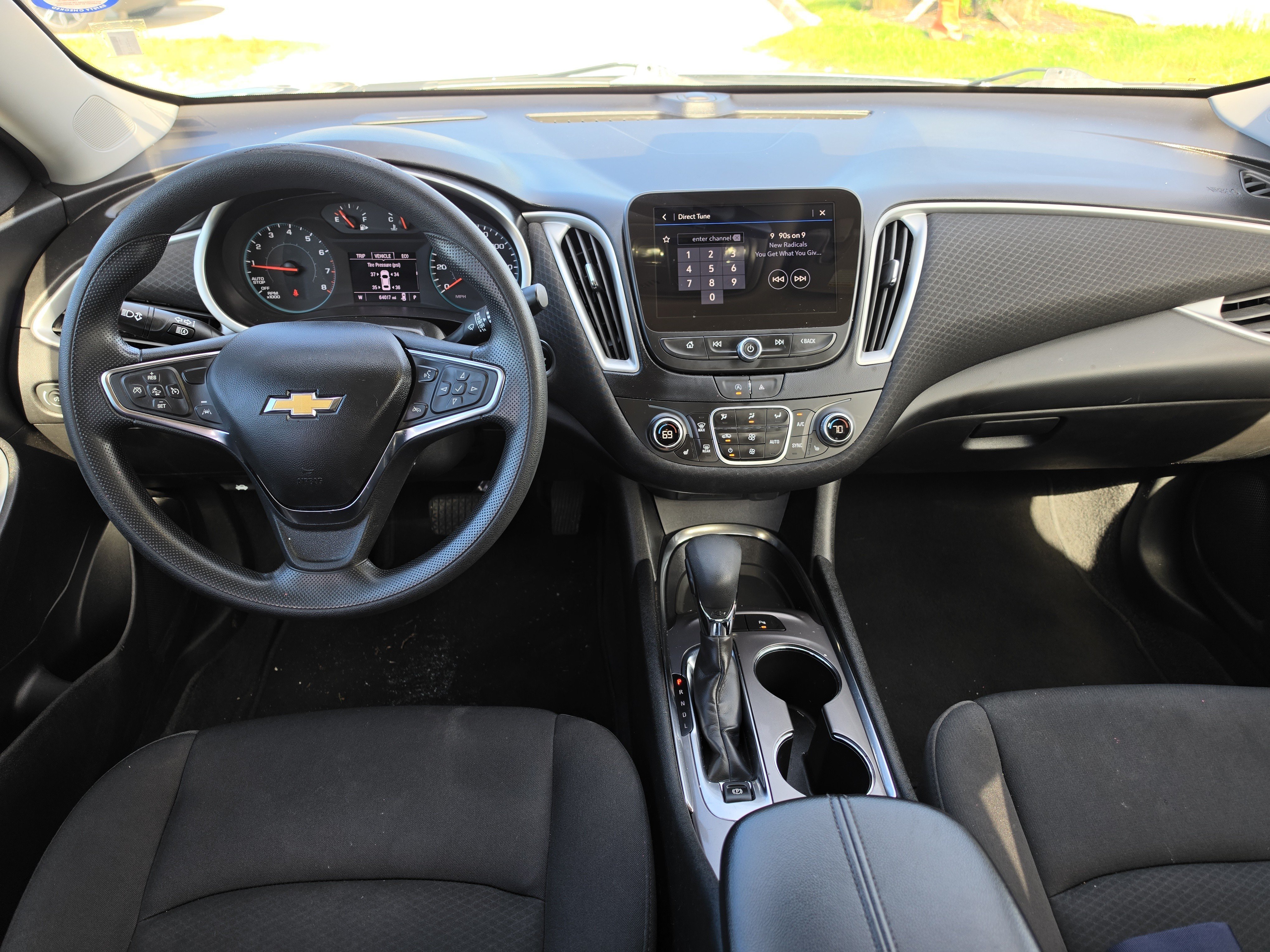 Used 2024 Sterling Gray Metallic Chevrolet 1LT image 10