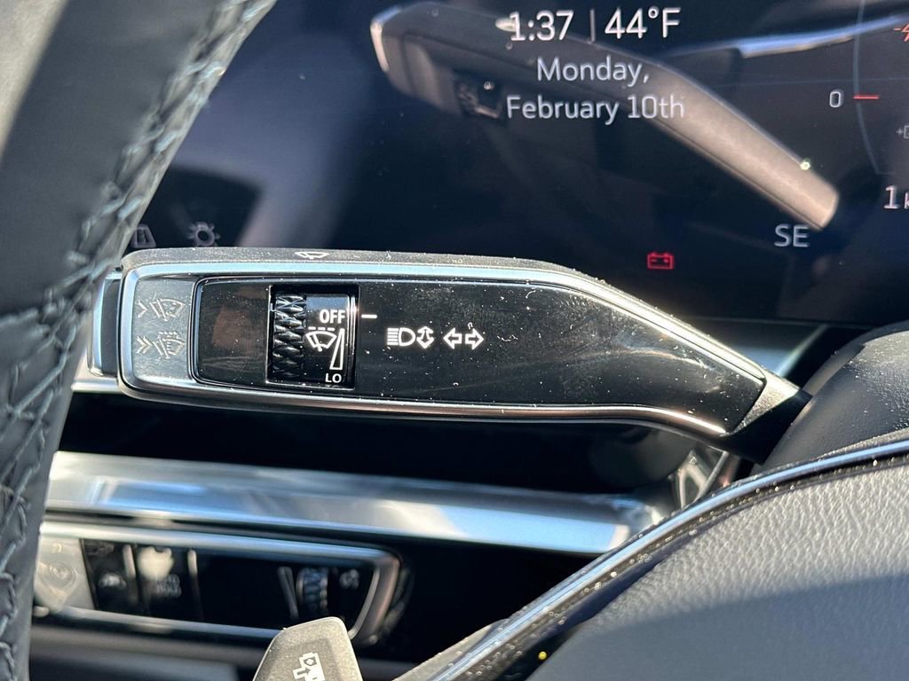 2025 Cadillac LYRIQ Luxury 1 - Photo 17