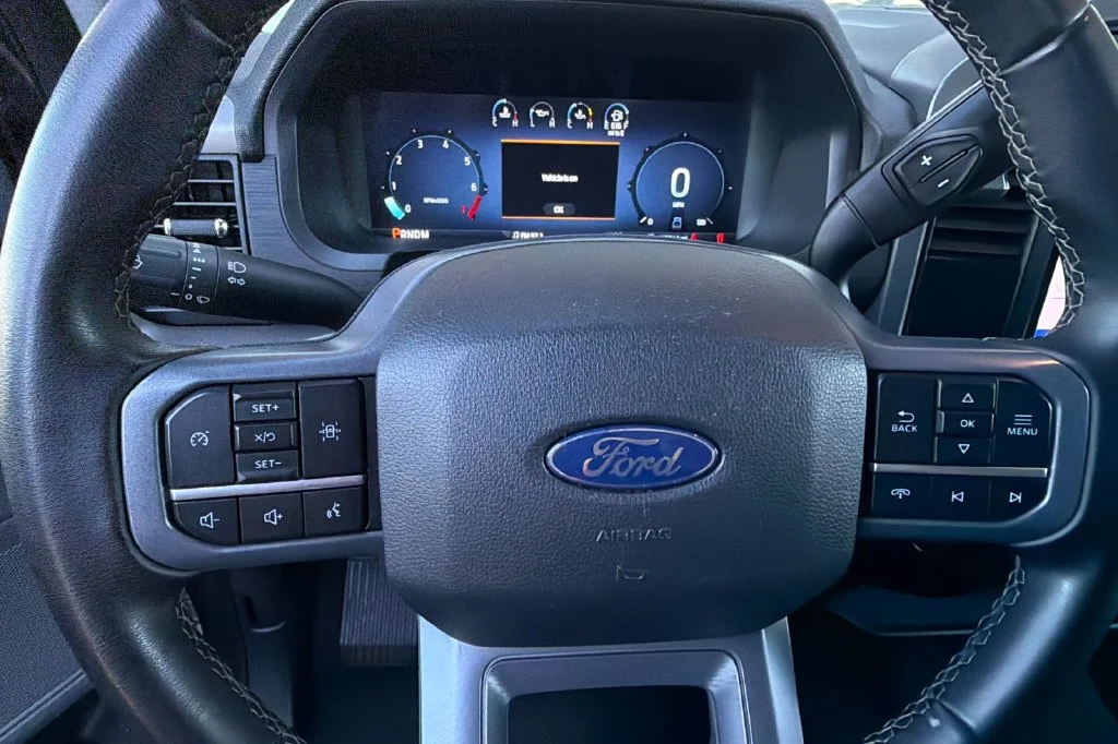 Used 2025 Silver Metallic Ford XLT image 26
