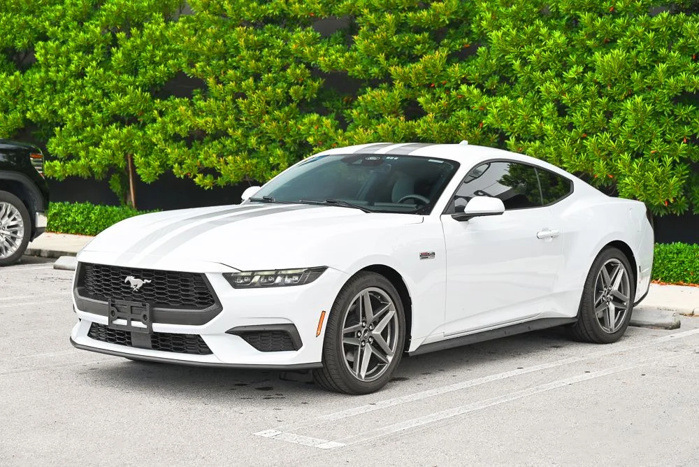Used 2025 White Ford EcoBoost image 1