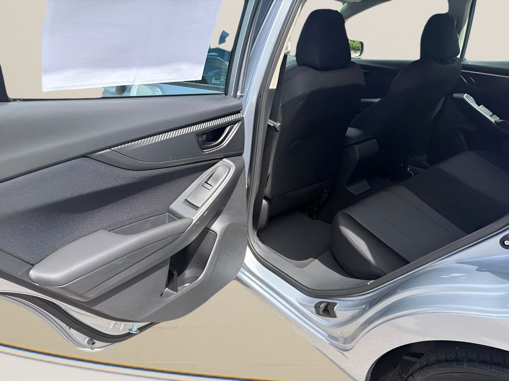 Used 2018 Ice Silver Metallic Subaru 2.0i Premium image 22