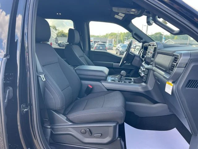 New 2026 Black Ford XLT image 27