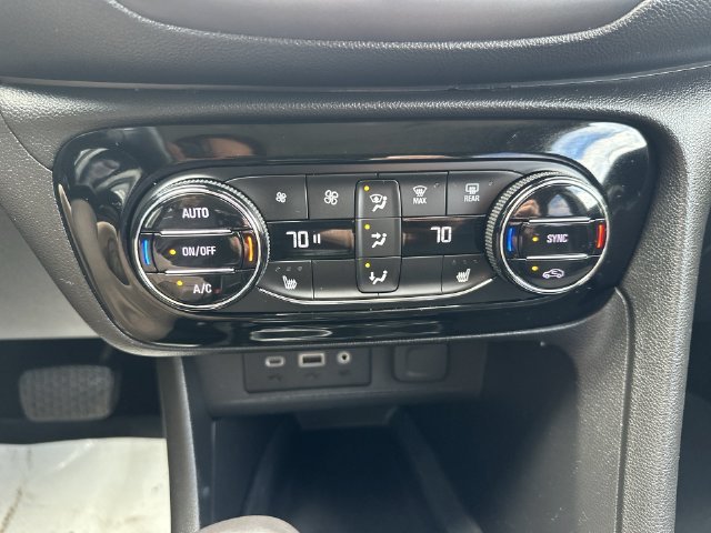 Used 2020 Dark Moon Blue Metallic Buick Select image 25