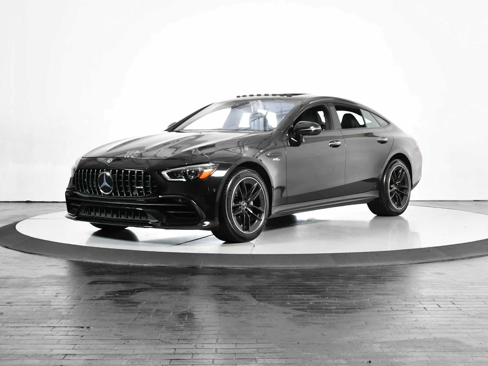 2021 Mercedes-Benz AMG GT 43's photo