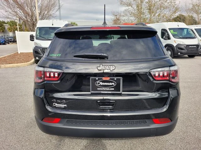 New 2026 Diamond Black Crystal Pearlcoat Jeep Latitude image 11