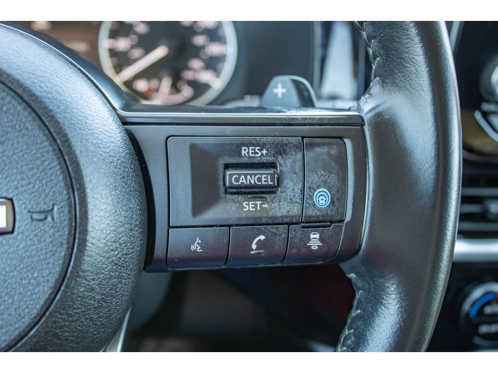 Used 2024 Brilliant Silver Metallic Nissan SV image 43