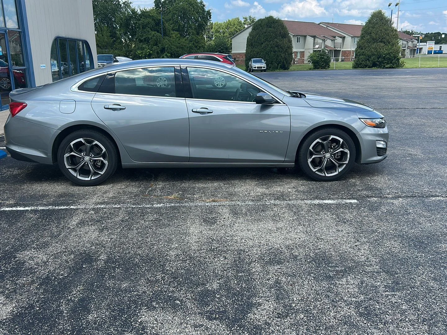 Used 2024 Sterling Gray Metallic Chevrolet LT image 21