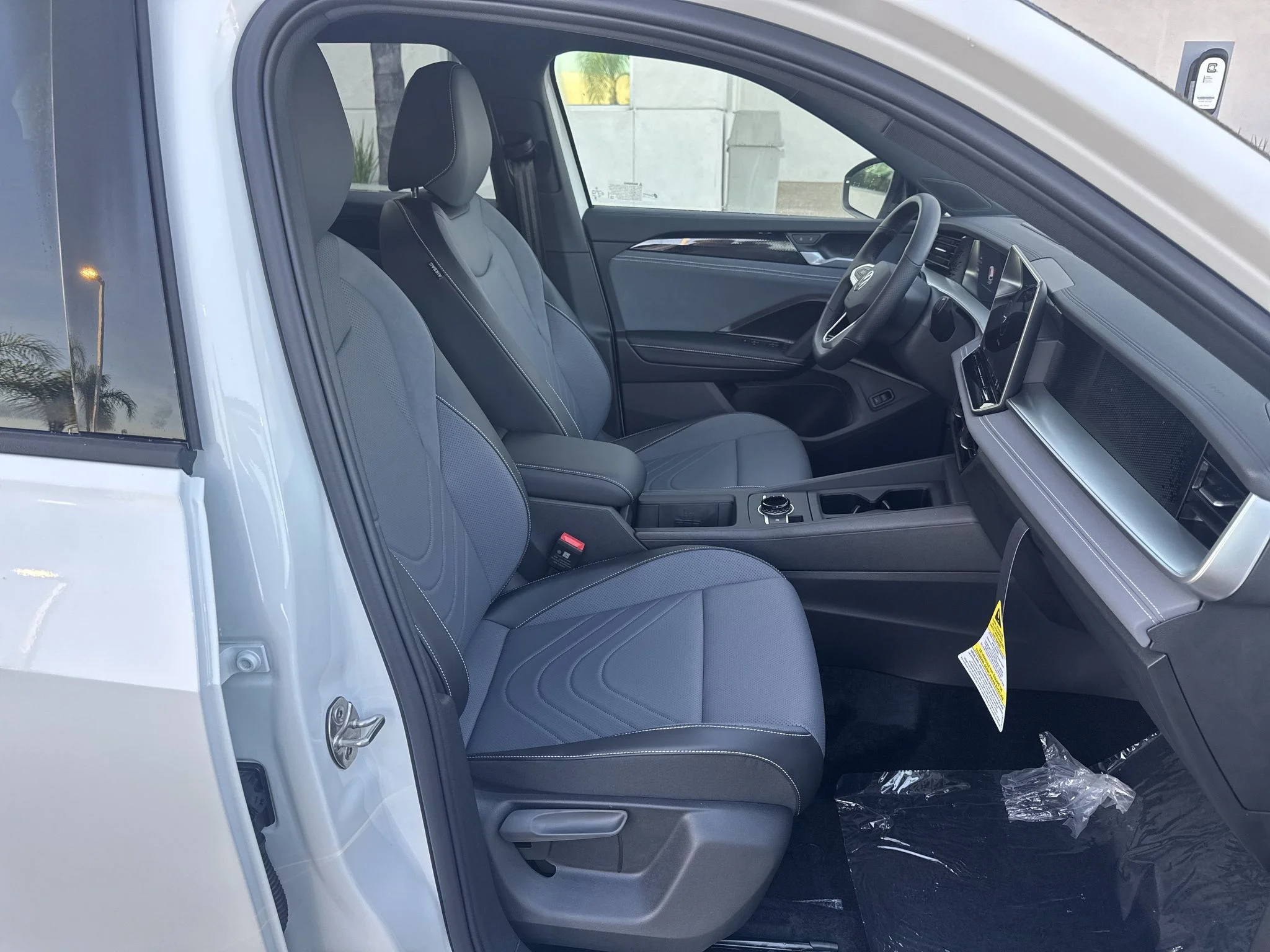 New 2026 Opal White Pearl Volkswagen SE R-Line Black image 19