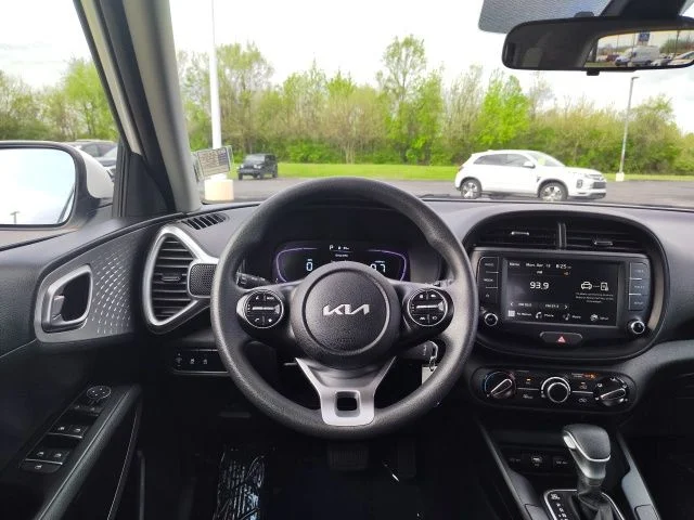 Used 2025 White Kia LX image 12
