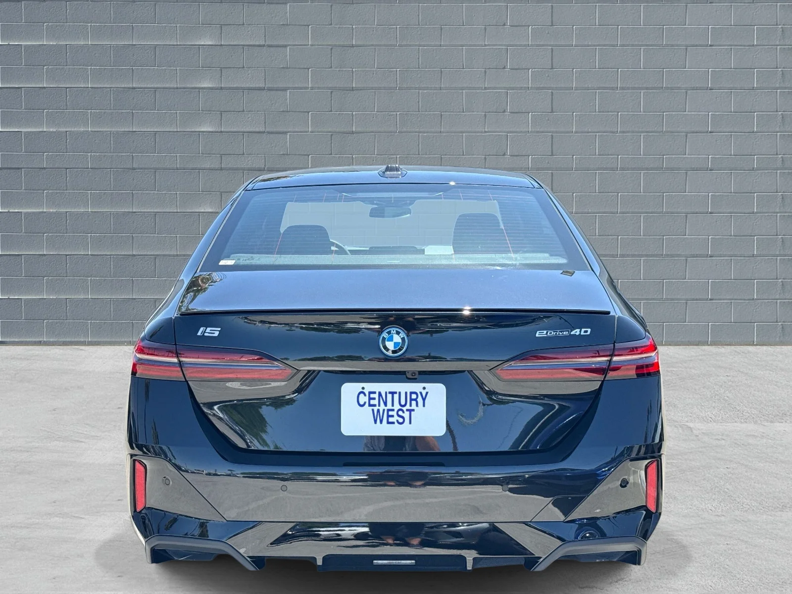 New 2026 Black Sapphire Metallic BMW eDrive40 Sedan image 4