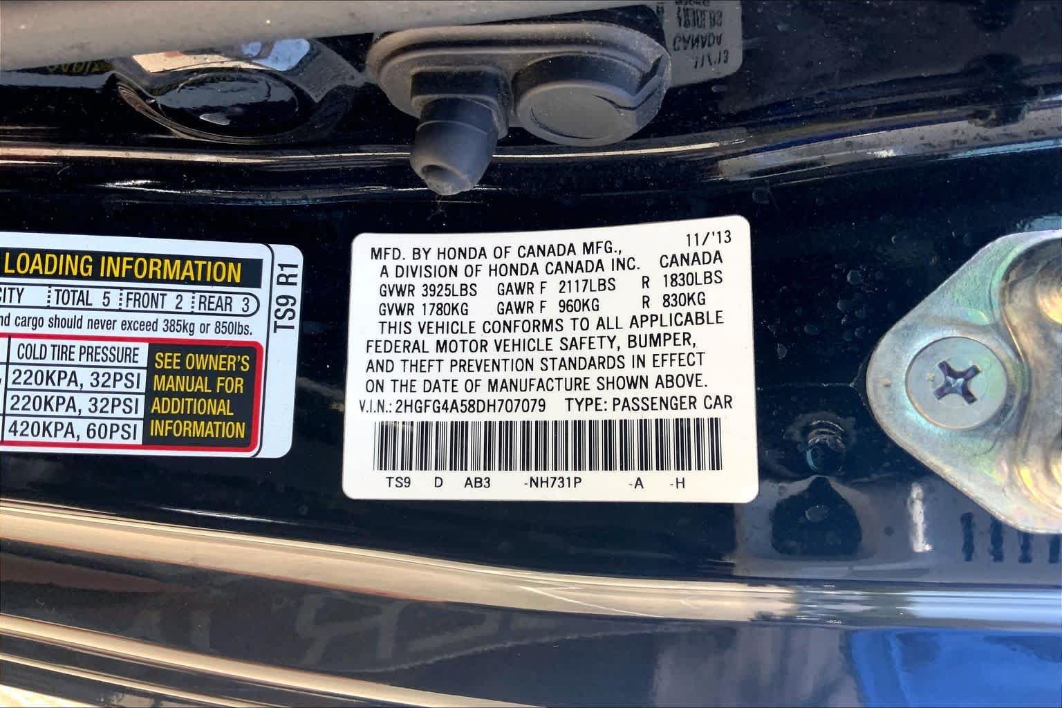 Used 2013 Crystal Black Pearl Honda Si image 28
