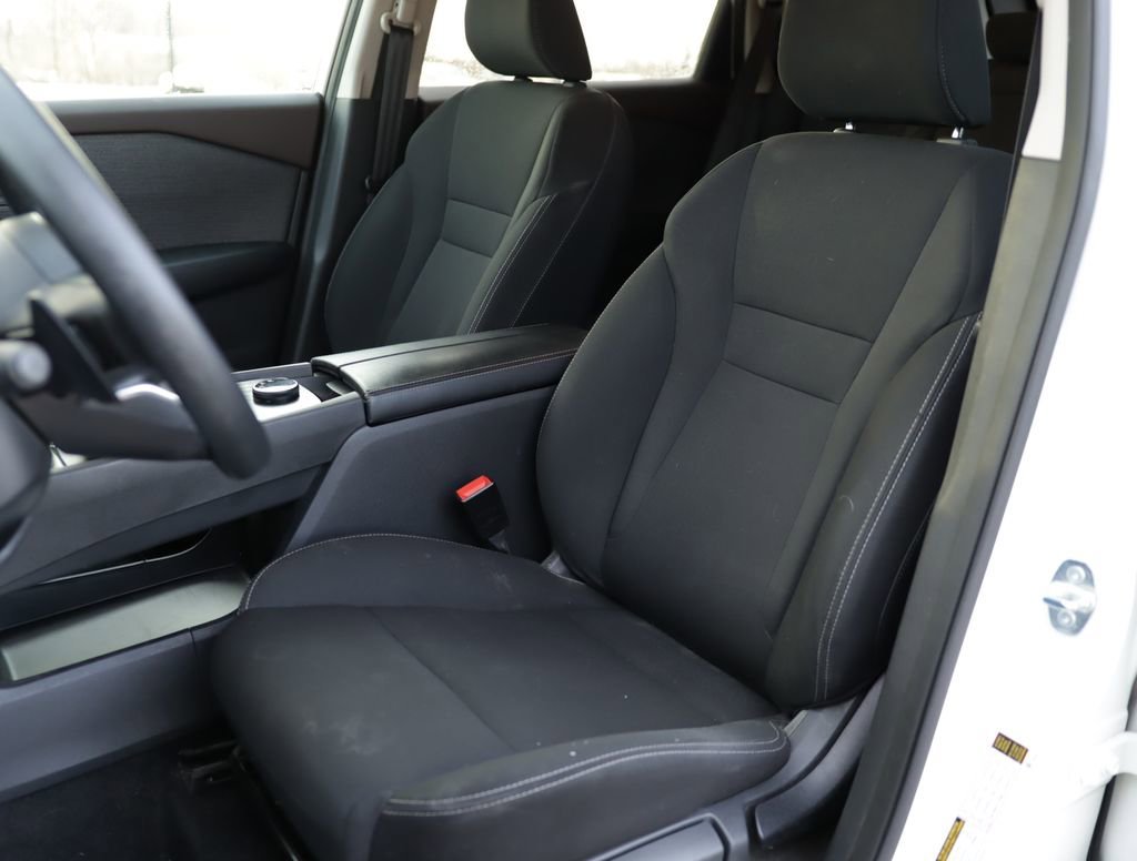 Used 2023 White Nissan S Intelligent AWD image 19