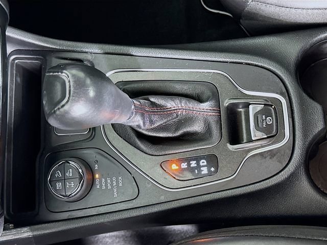 Used 2022 Gray Jeep Trailhawk image 16