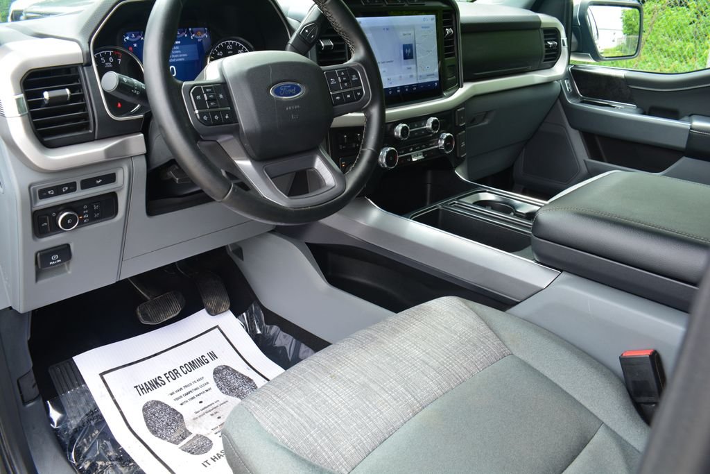 Used 2023 Gray Ford XLT image 10