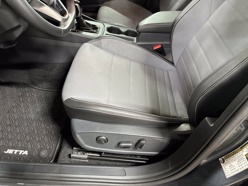 Used 2026 Gray Volkswagen 1.5T SE image 13