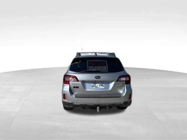 Used 2017 Silver Subaru 2.5i image 4