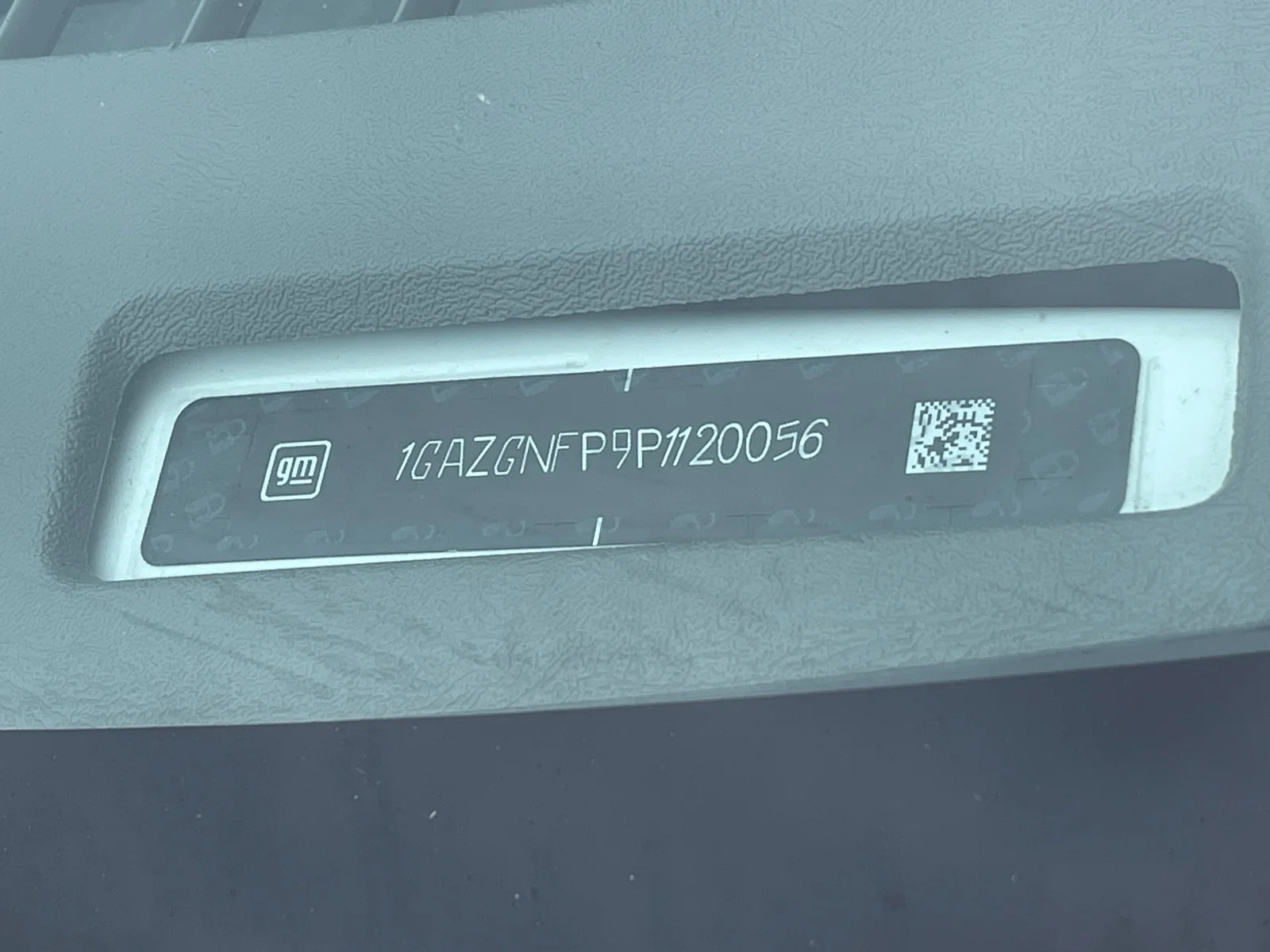 2023 Chevrolet Express Passenger LS - Photo 12
