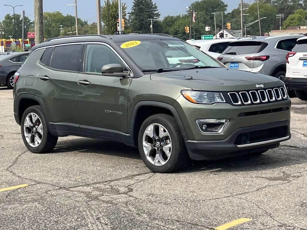 Used 2021 Green Jeep Limited image 7