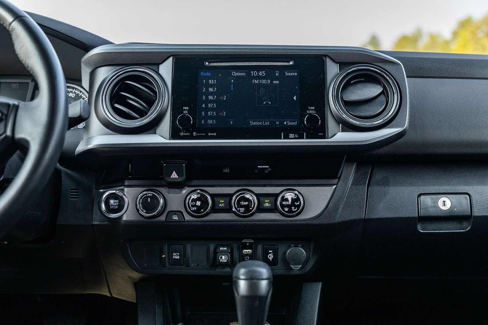 Used 2018 Super Black Toyota TRD Off-Road image 30