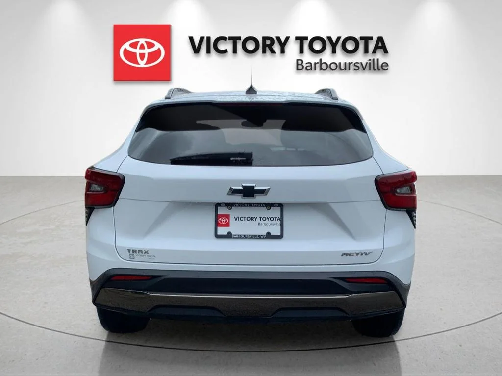 Used 2024 White Chevrolet ACTIV image 4