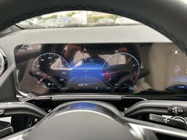 New 2026 Polar White Mercedes-Benz GLA 250 image 3