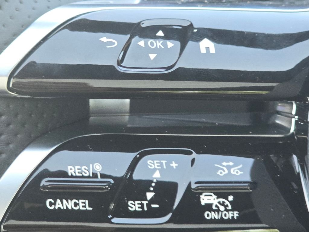 New 2026 Polar White Mercedes-Benz C 300 image 34