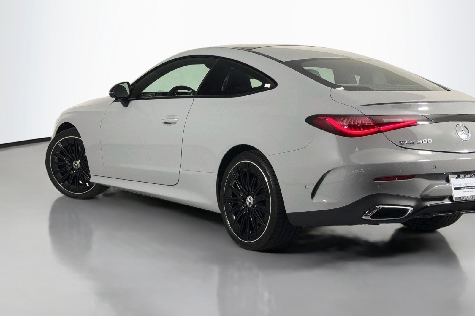 New 2026 MANUFAKTUR Alpine Grey Metallic Mercedes-Benz CLE 300 4MATIC® Coupe image 14
