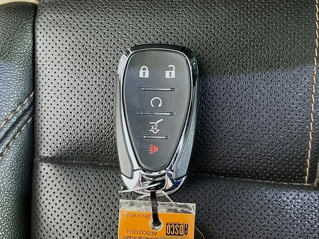 Used 2021 Gray Chevrolet Premier image 33