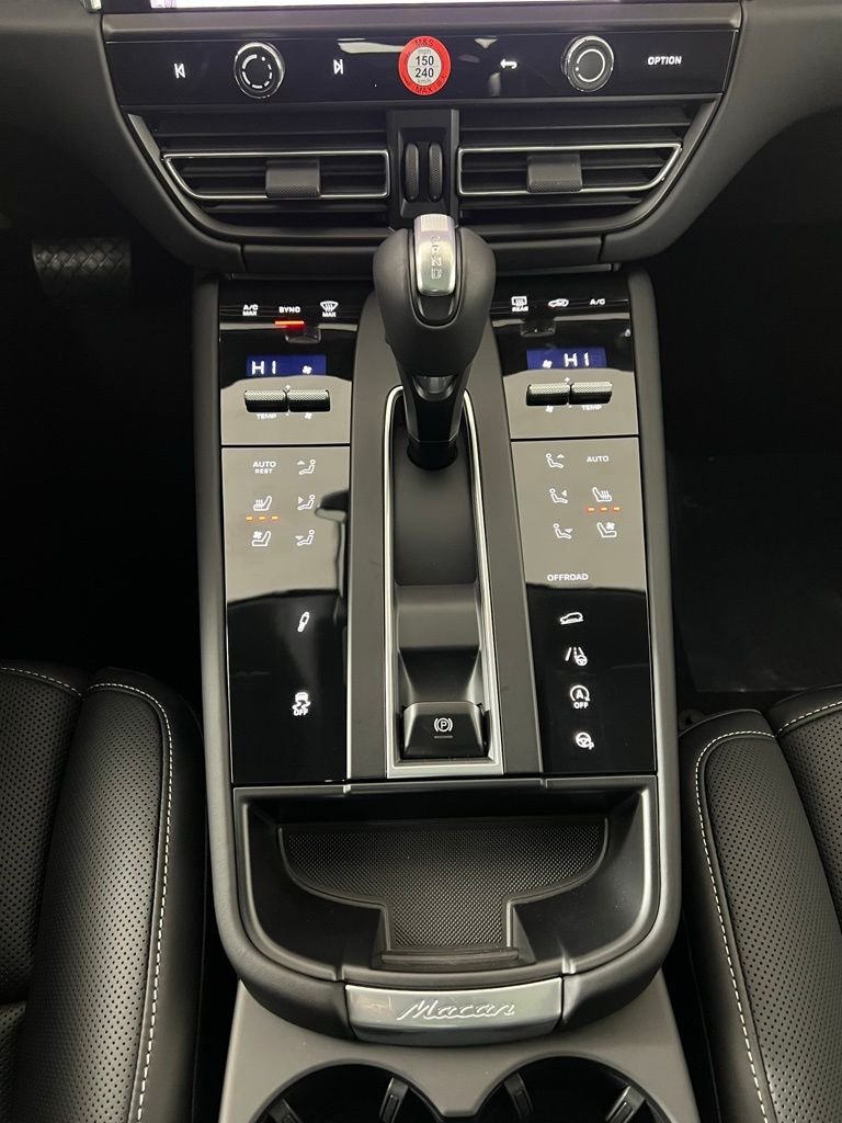 2026 Porsche Macan S - Photo 35
