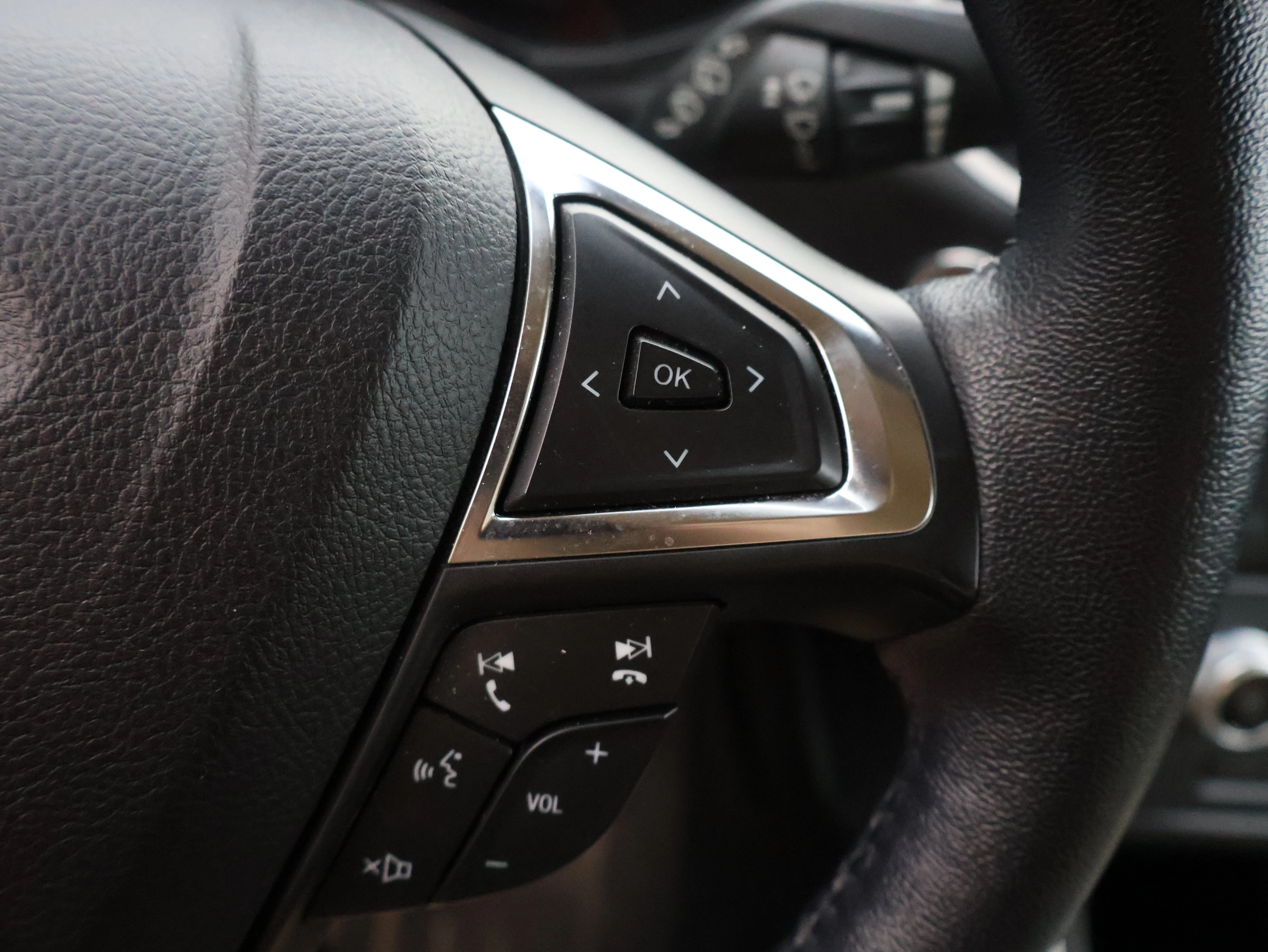 Used 2022 Stone Blue Metallic Ford SEL image 23