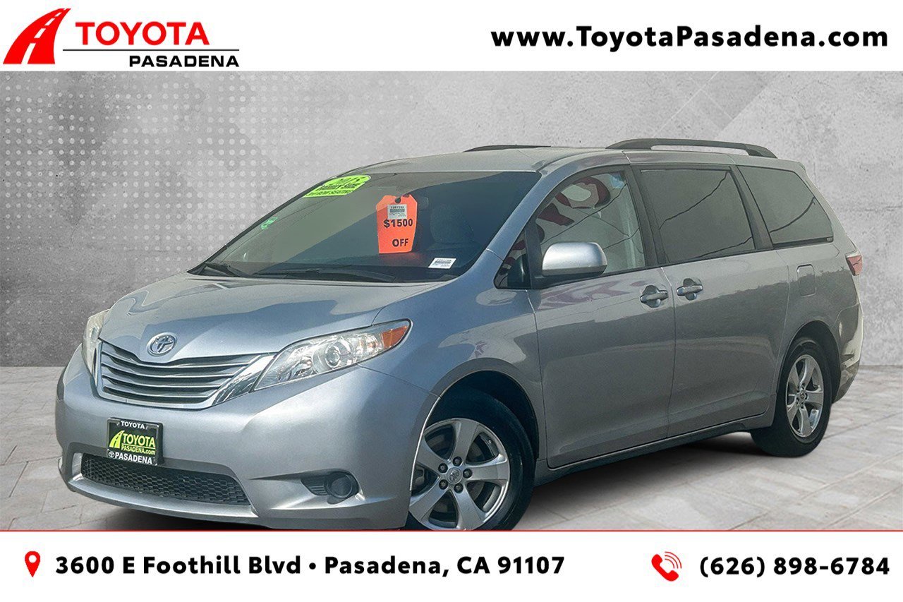 2015 Toyota Sienna LE