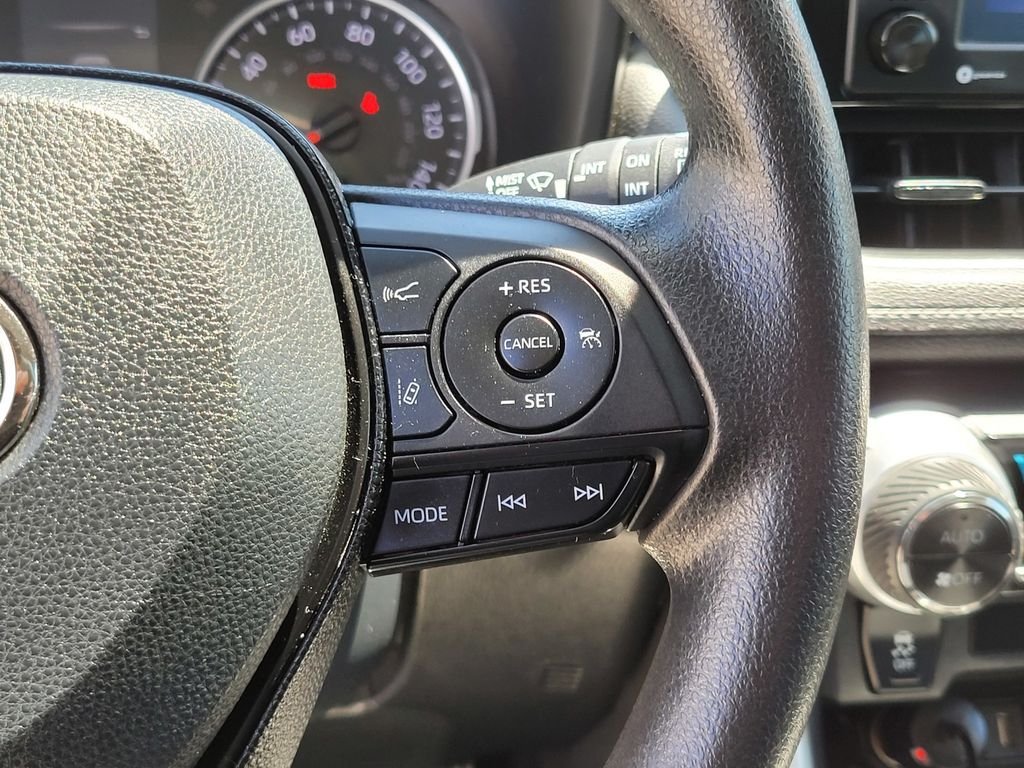 Used 2020 Red Toyota XLE image 26