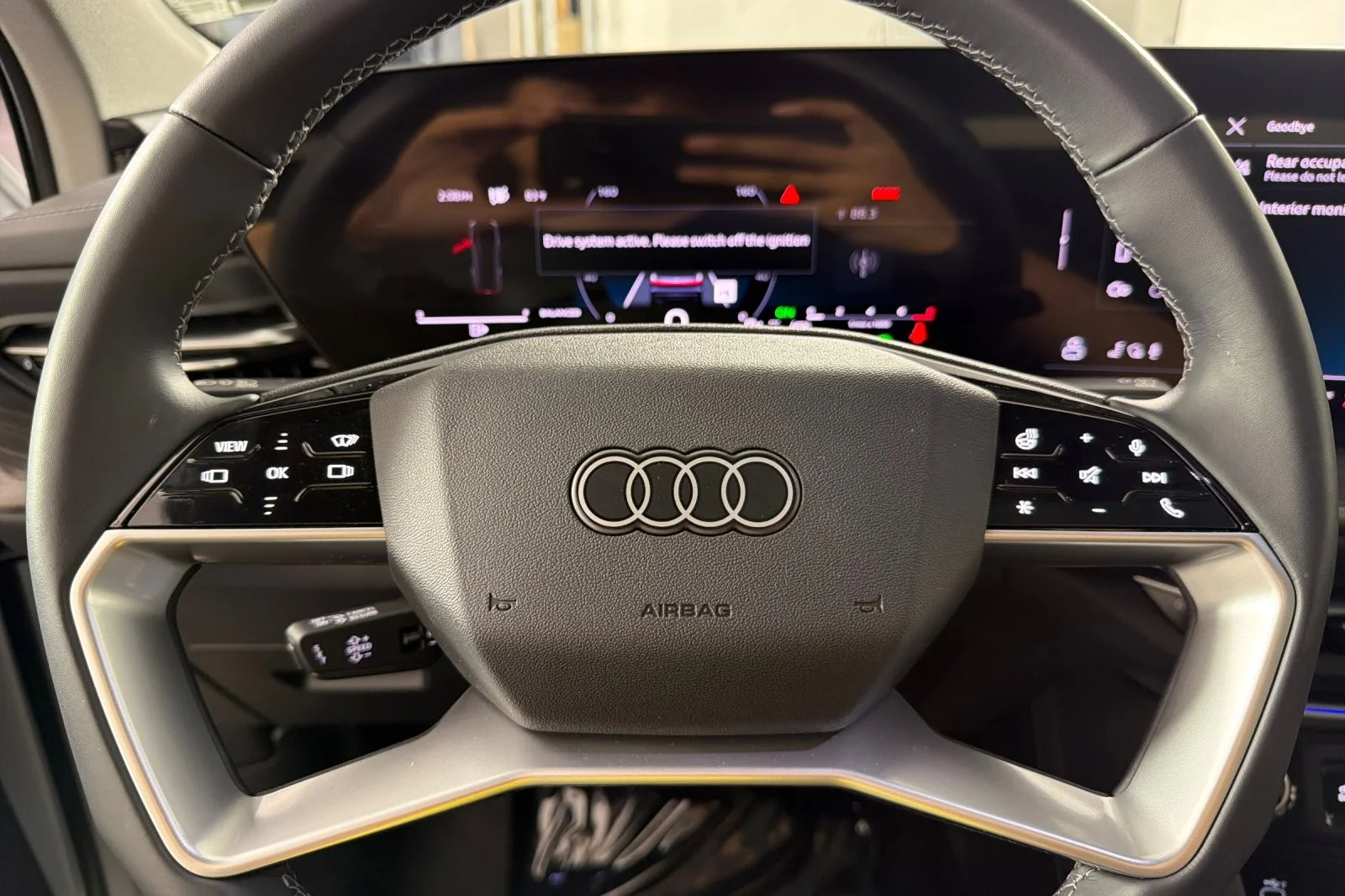 Used 2025 Glacier White Metallic Audi Premium Plus 2.0 TFSI quattro image 23