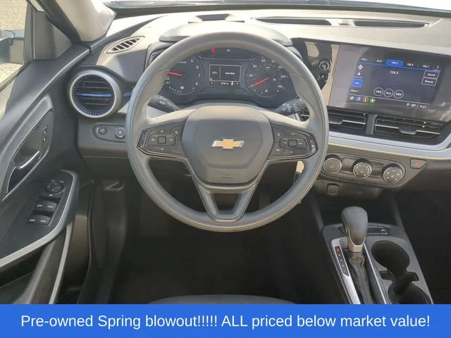 Used 2025 White Chevrolet LS image 37