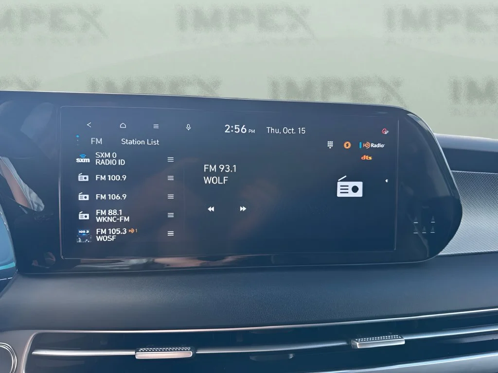 Used 2025 Gray Hyundai SEL image 21