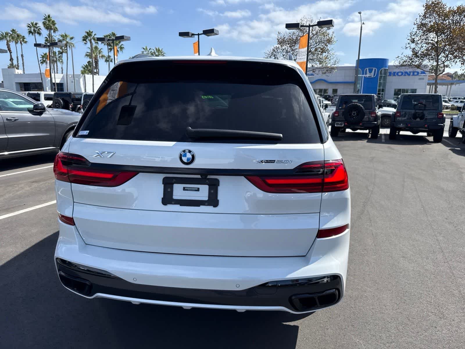 Used 2019 Mineral White Metallic BMW xDrive50i image 15