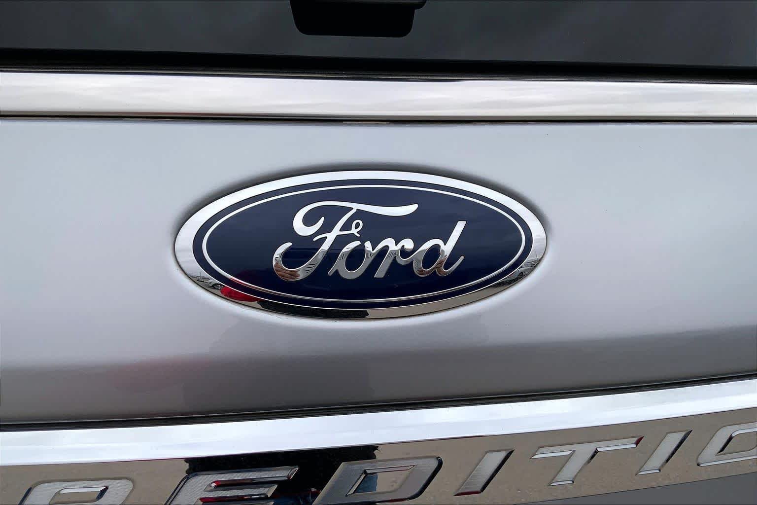 Certified Used 2021 Iconic Silver Ford XLT image 30