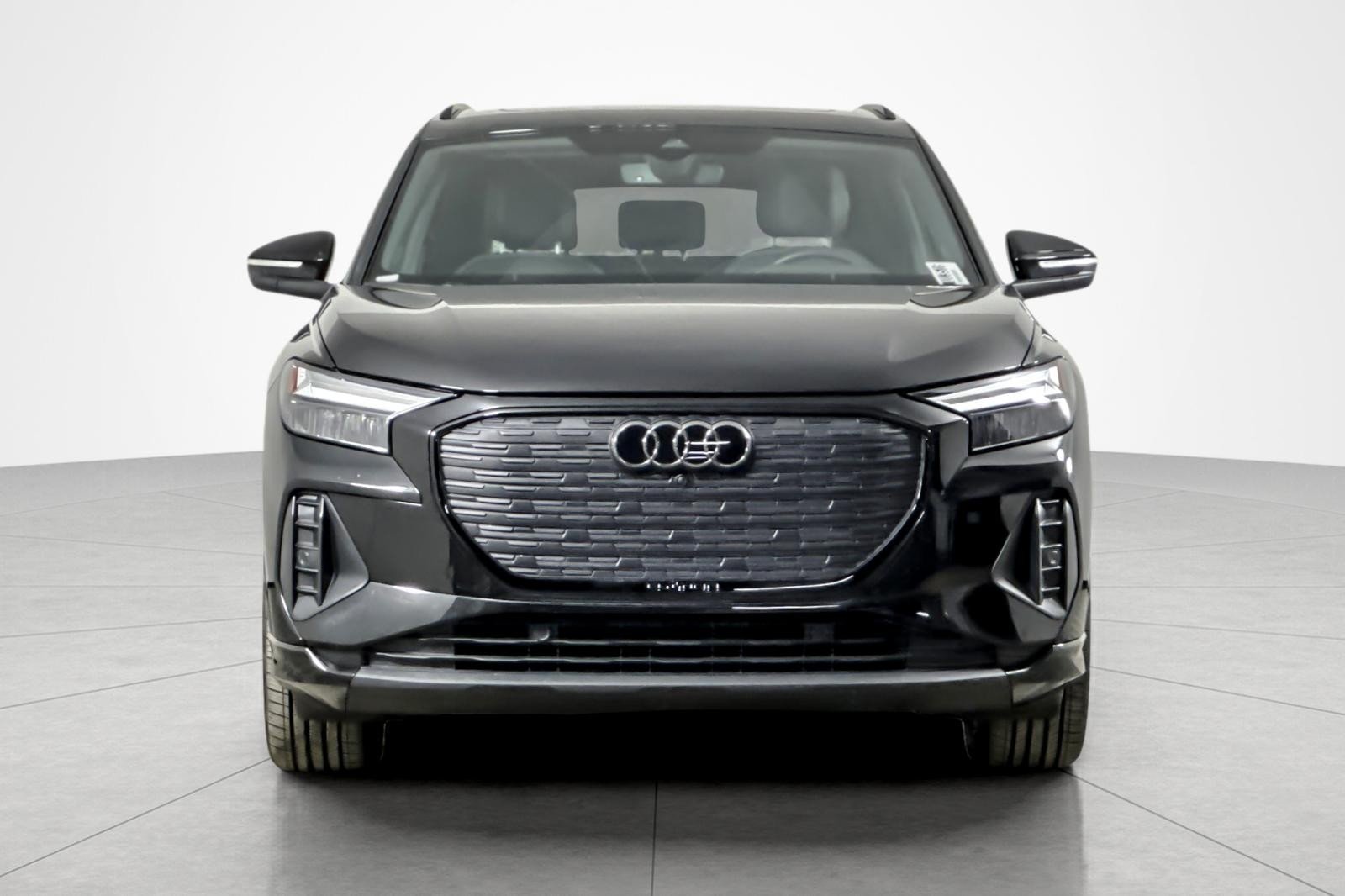 Used 2025 Mythos Black Metallic Audi Premium 45 RWD image 8