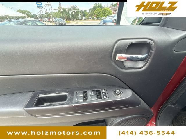 Used 2015 Red Jeep Sport image 20