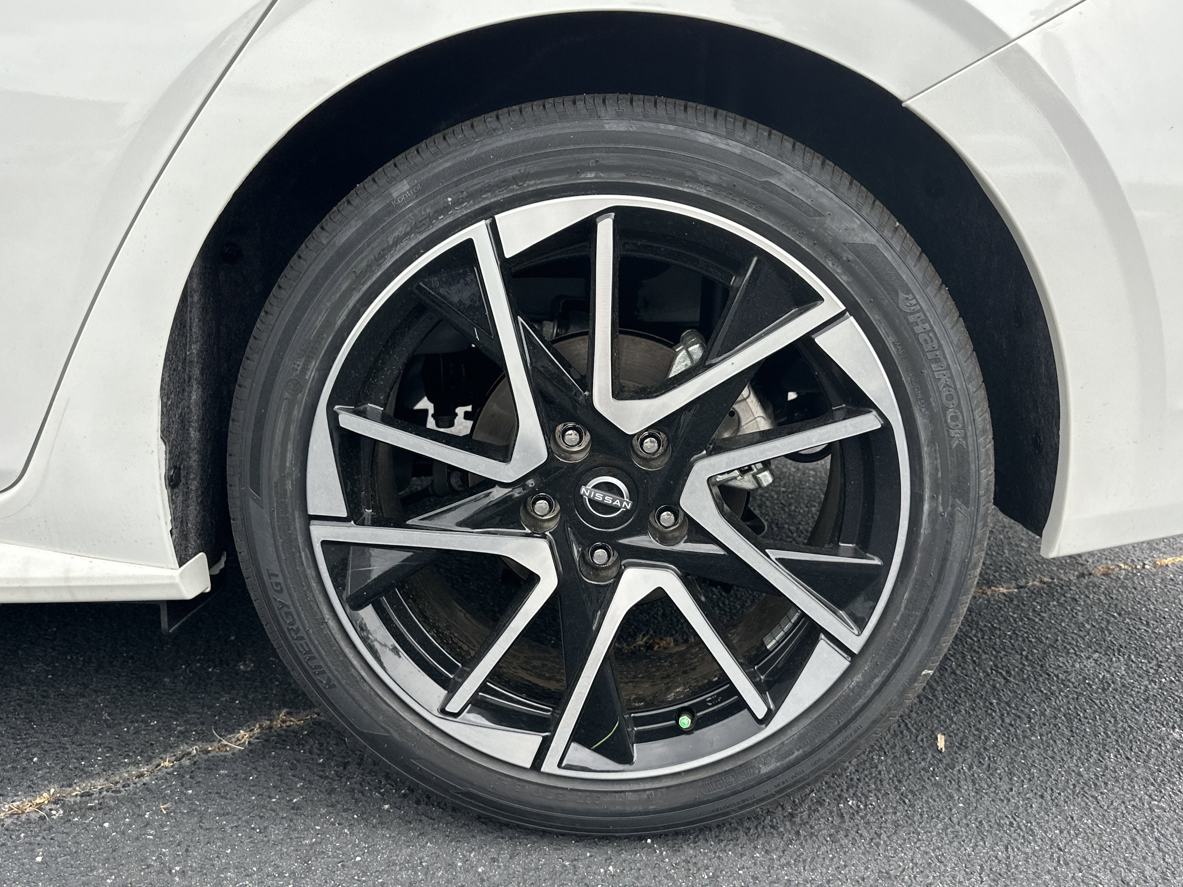 2025 Nissan Sentra SR - Photo 19