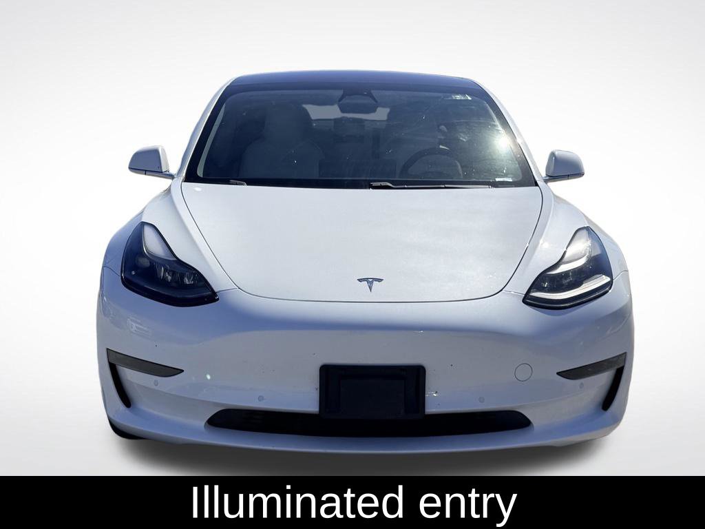 Used 2018 White Tesla Long Range image 9