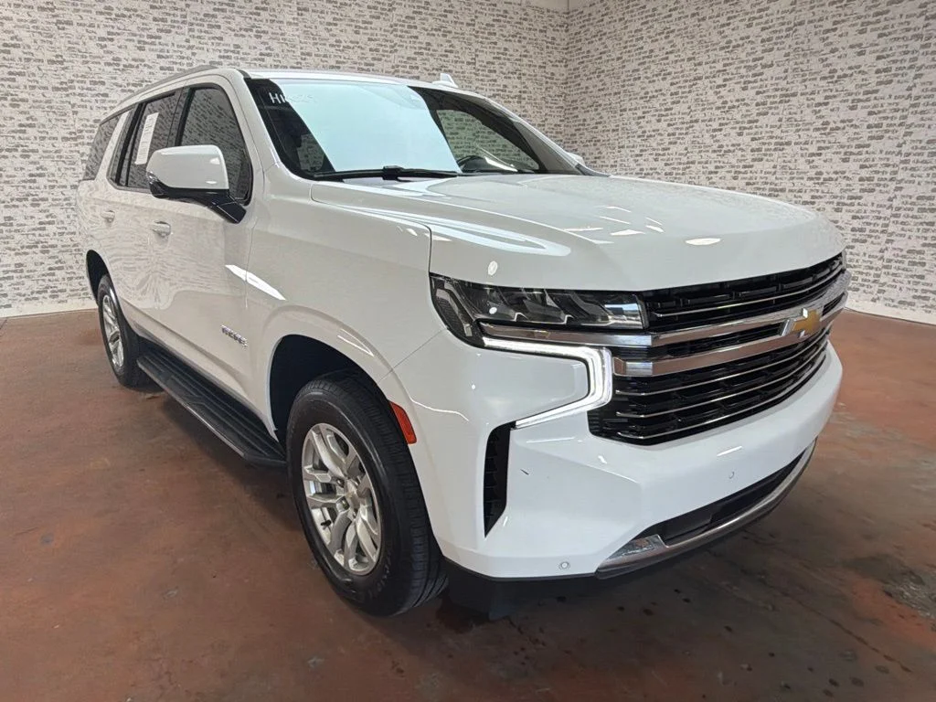 Used 2022 Summit White Chevrolet LT image 9