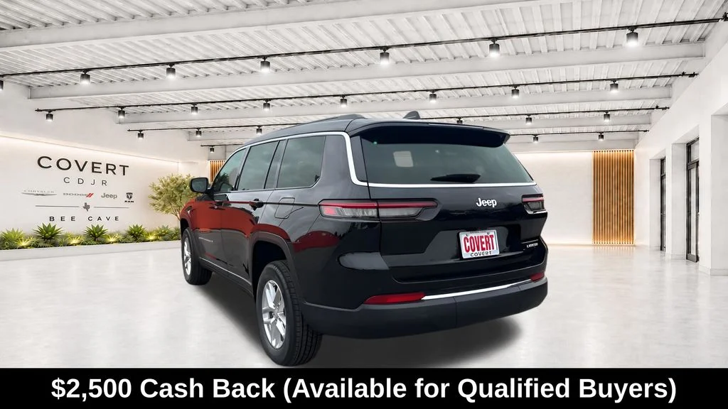 New 2025 Diamond Black Crystal Pearl-Coat Exterior Paint Jeep Laredo image 9
