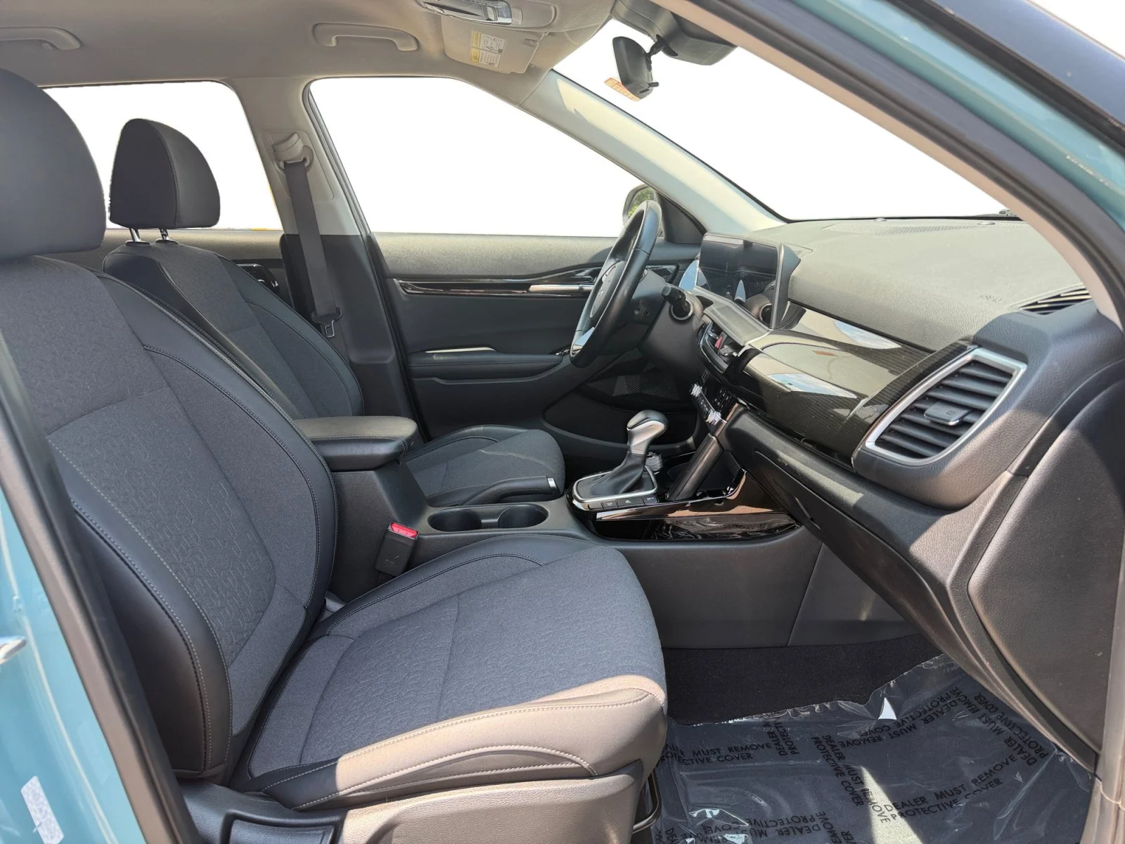 Used 2024 Pluton Blue/Black Roof Kia S image 30