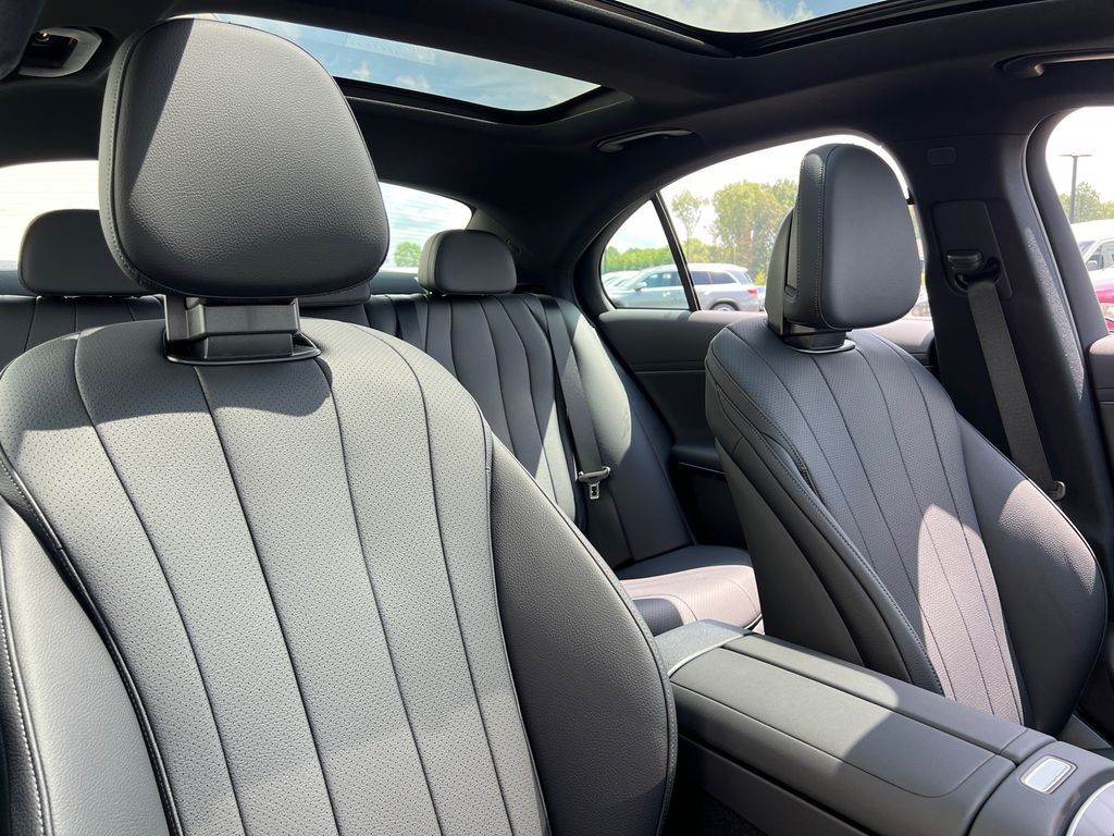 New 2026 MANUFAKTUR Alpine Grey Mercedes-Benz E 350 image 25