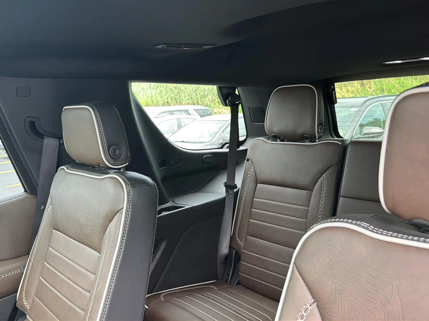 Used 2025 Sterling Metallic GMC Denali Ultimate image 13