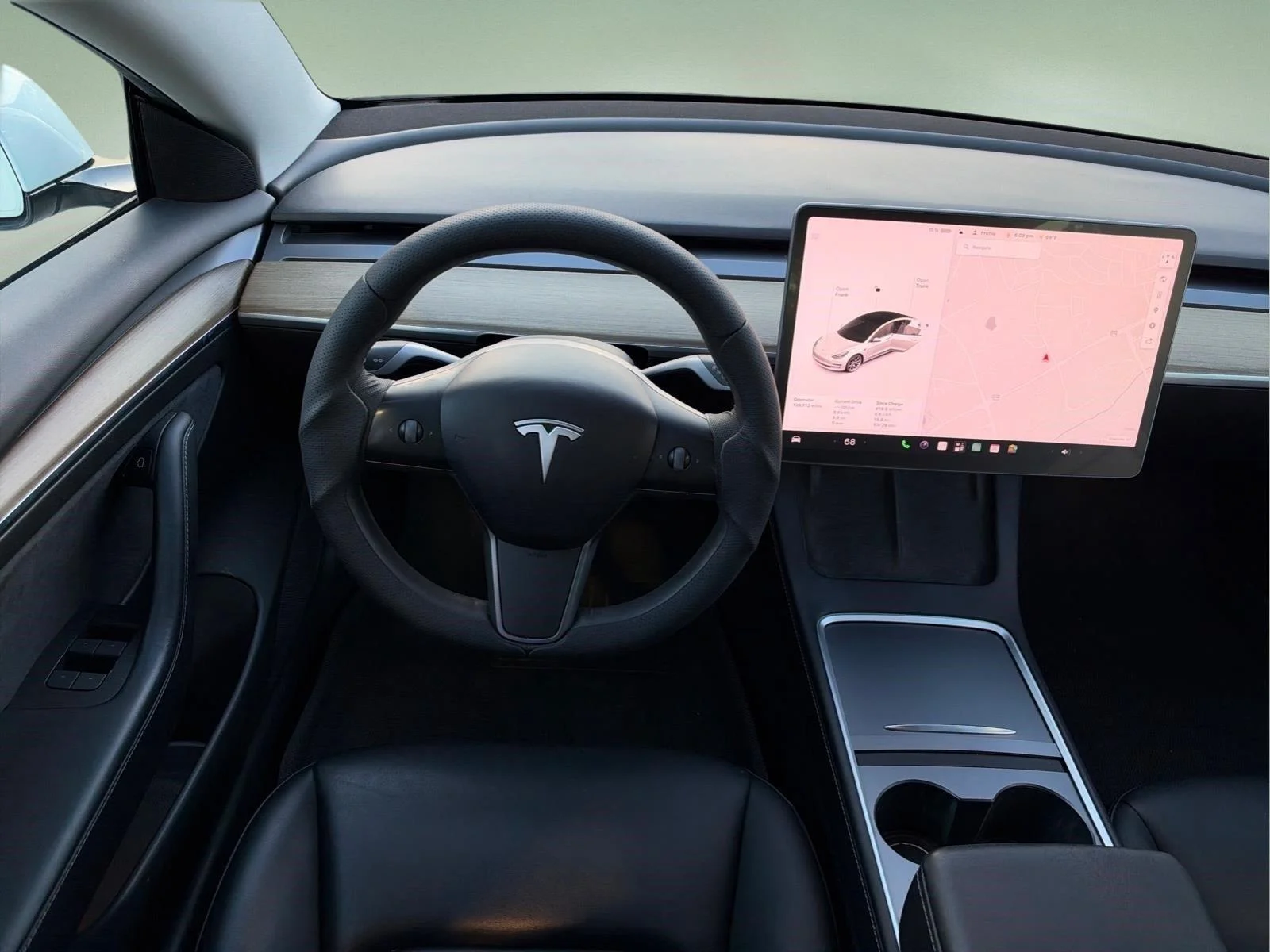 Used 2022  Tesla Long Range image 16