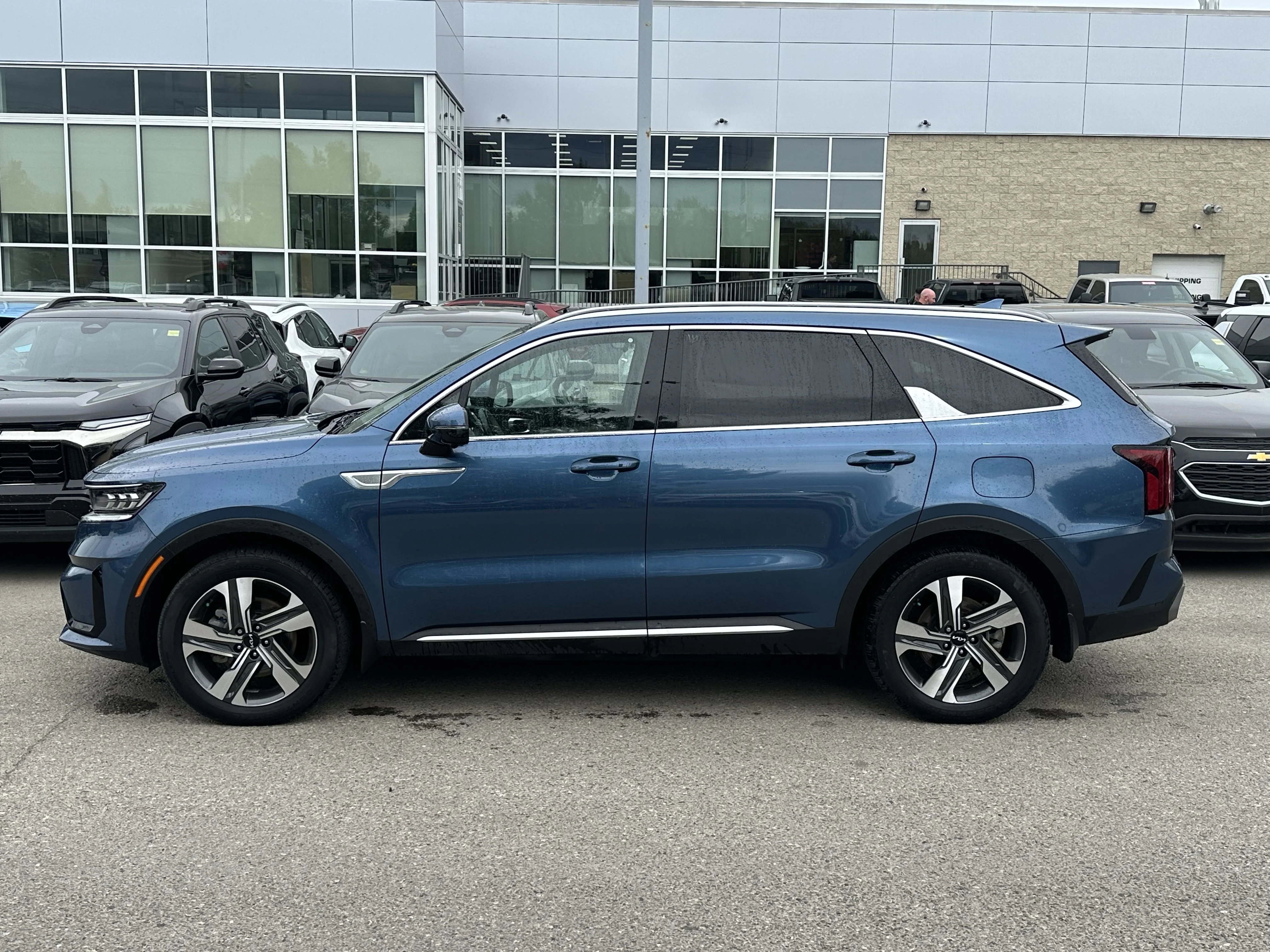 Certified Used 2023  Kia SX image 3