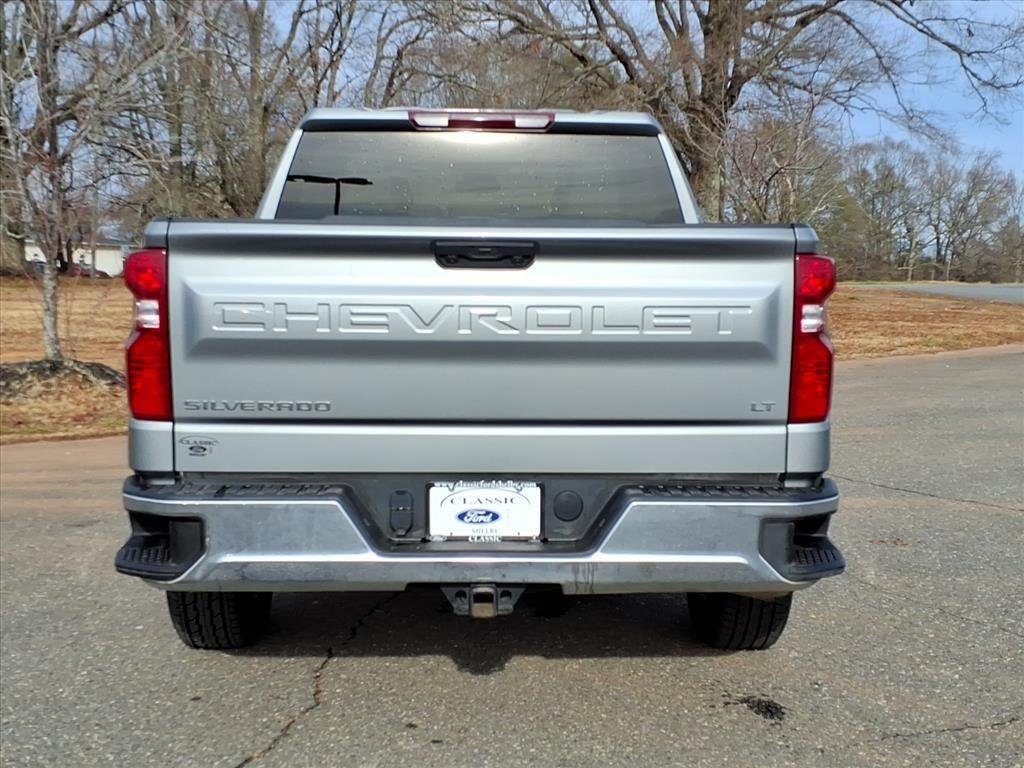Used 2025 Sterling Gray Metallic Chevrolet LT image 17