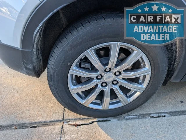 Used 2019 CRYSTAL WHITE TRICOAT Cadillac FWD Premium Luxury image 10